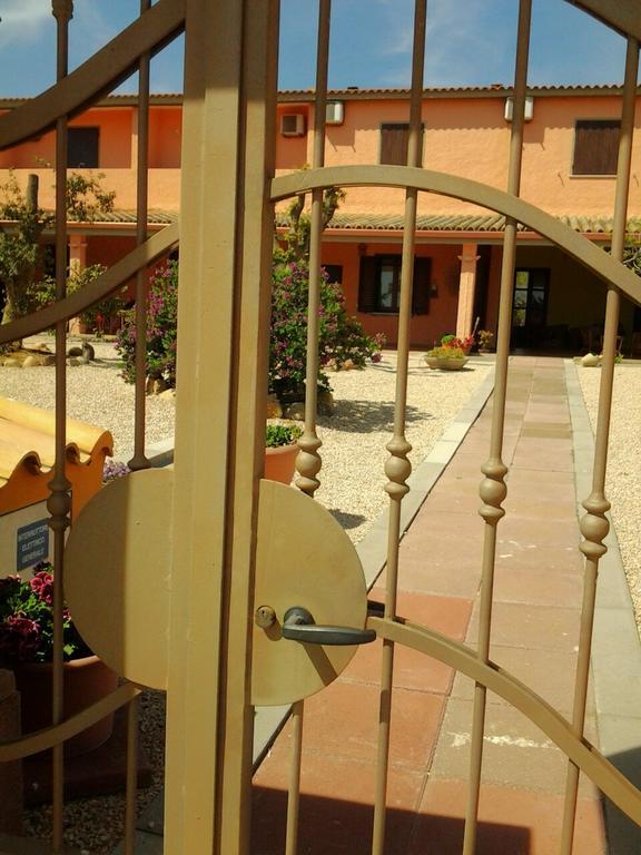 Hotel Su Giudeu Chia Zewnętrze zdjęcie